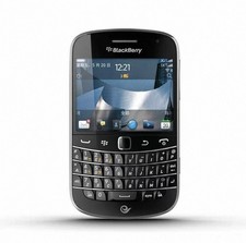 BlackBerry Bold 9900 - 8 GB - Black / White 3G Unlocked microSDHC GPS