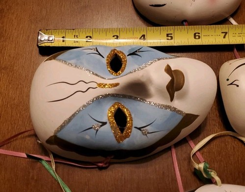 LOTE de 4 mascarillas de cerámica de porcelana Mardi Gras - Imagen 6 de 12