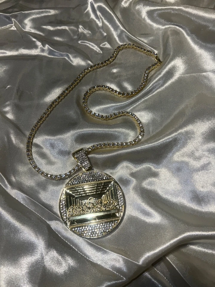 Jewelry Unlimited 24" 1.75Ct  Gold plated Finish CZ Necklace Foto 2 de 4