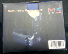MEIKE PROFESSIONAL BATTERY GRIP OPEN BOX 