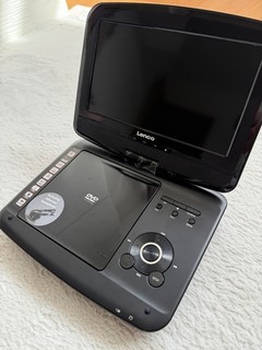 Tragbarer DVD Player DVP 937 Infrarot Kopfhörer 22 5 Cm LCD Top Zustand DVD Play
