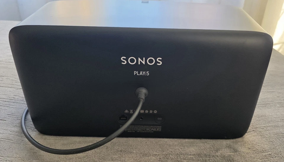 Altavoz inteligente inalámbrico Sonos Play 5 Gen 2 usado, negro Foto 4 de 4