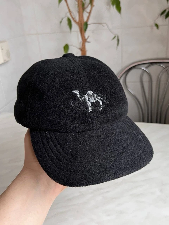 Sombrero de Cigarrillo Vintage Camel Años 90 Gorra Negro Vellón Hebilla Ajustable Correa Foto 2 de 4