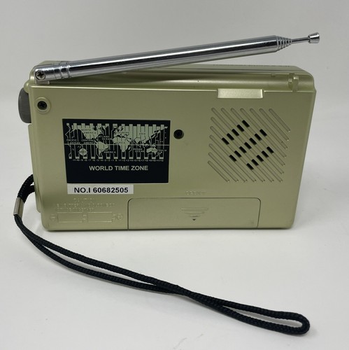 Bell And Howell World Receiver 9 Band Shortwave AM FM/MW/SW FM/TV Wrist Strap - Picture 3 of 7