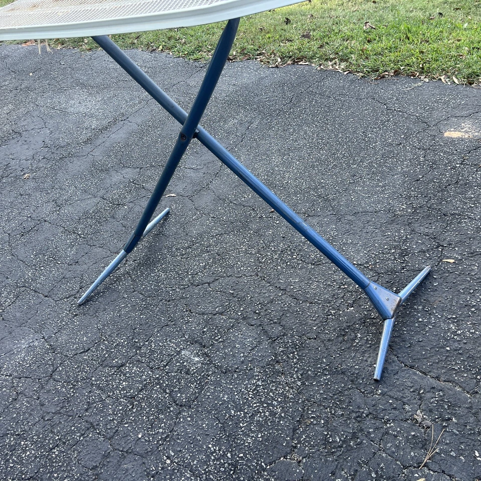 Vintage Two tone Blue & White Proctor Silex? Fold-up Ironing Board Mid-century - Image 3 of 4