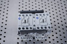 ALLEN BRADLEY 104-C09D22 /B REVERSING CONTACTOR 110-120V 50/60HZ 3 POLES
