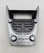2010-2011 Chevrolet Equinox Am Fm Receiver Temperature Control Panel Gm 20920042 2010-2011 Chevrolet Equinox Am Fm Receiver Temperature Control Panel Gm 20920042