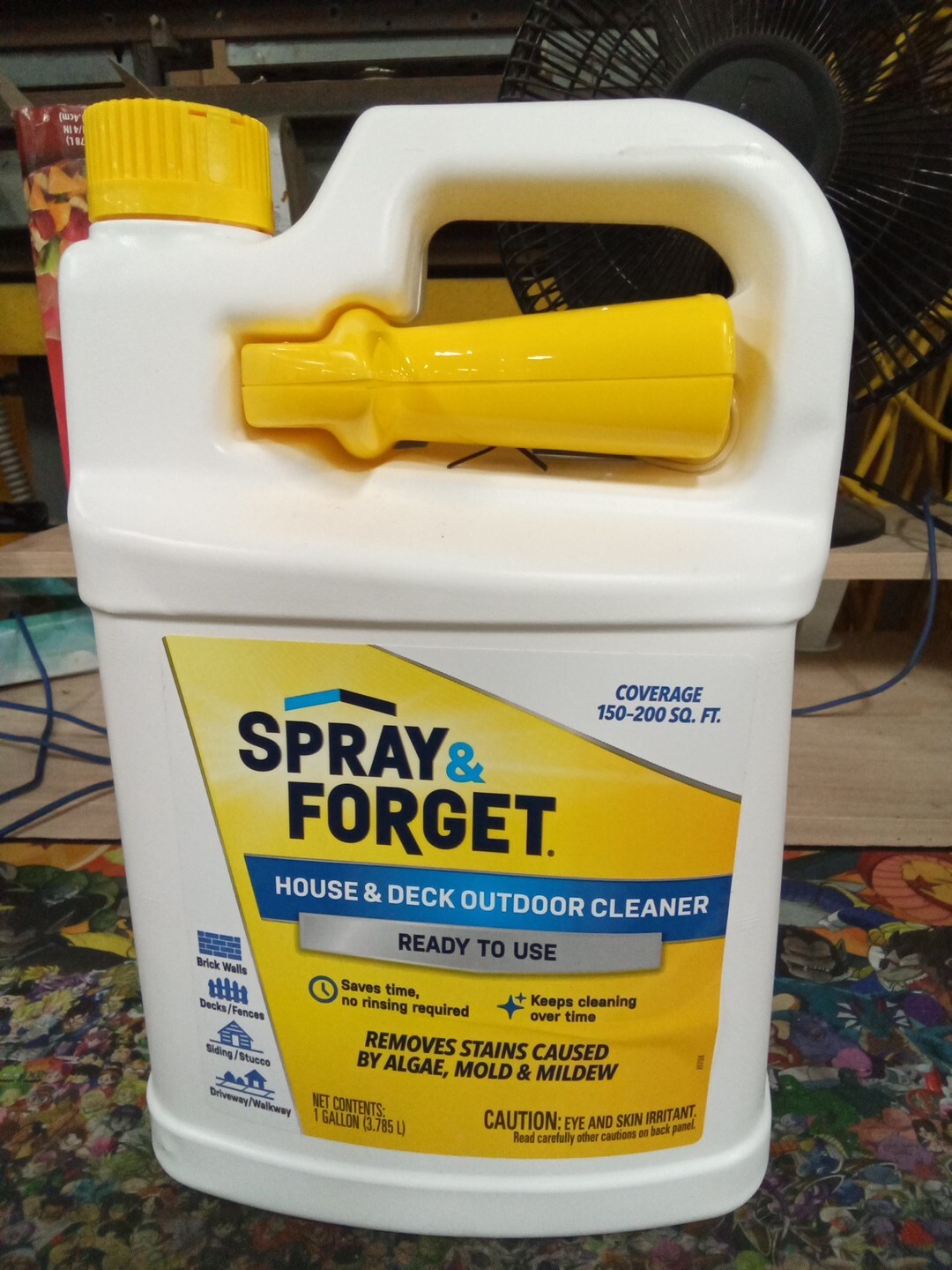 1 Gal. Ready to Use Spray & House & Deck Cleaner Removes Mold