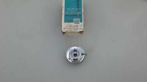 1973-1977; BUICK CENTURY,REGAL,1975-1979; APOLLO,SKYLARK NOS RADIO KNOB #1240665 - 第 1/3 張圖片
