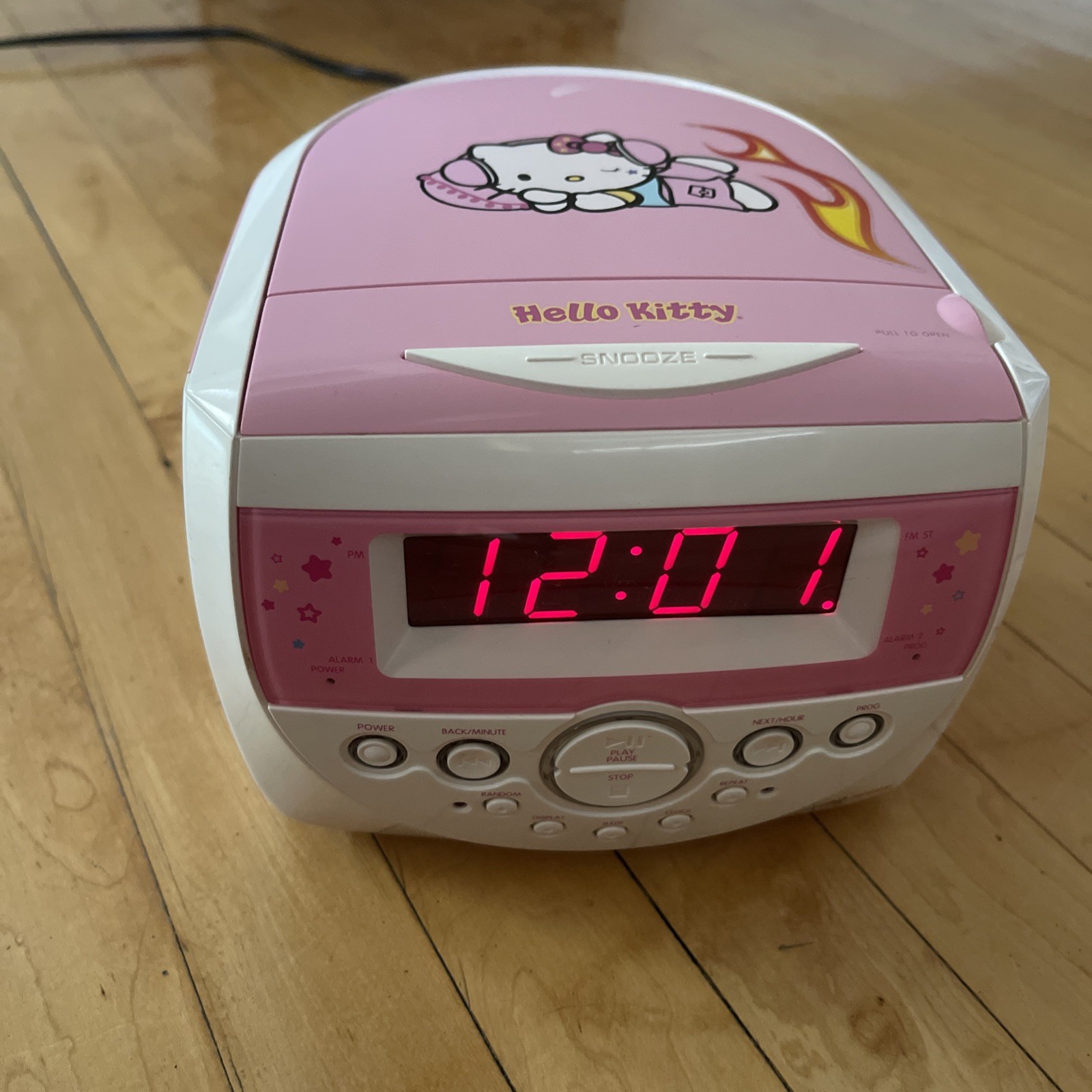 Hello Kitty KT2053 CD Alarm Clock Radio AM/FM Stereo – Tested and Working