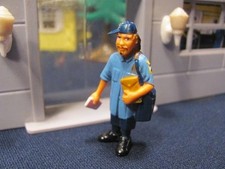 Painted TRAIN FIGURE- MAILMAN 4 PLASTICVILLE POST OFFICE -LIONEL-FLYER -O.S