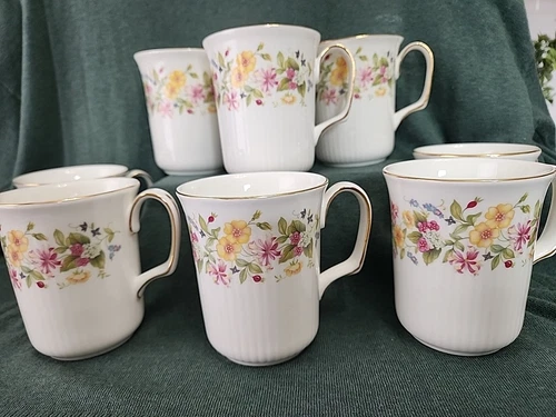 Vintage Colclough Hedgerow Bone China ~ Set Of 4 Tea Cup / Coffee Mug ~ England