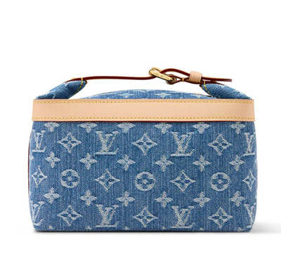 LOUIS VUITTON クッション クーサン・モノグラム マドラス ブルー NEW Louis Vuitton Monogram Cruiser Toiletry Hand Bag Blue M27945
