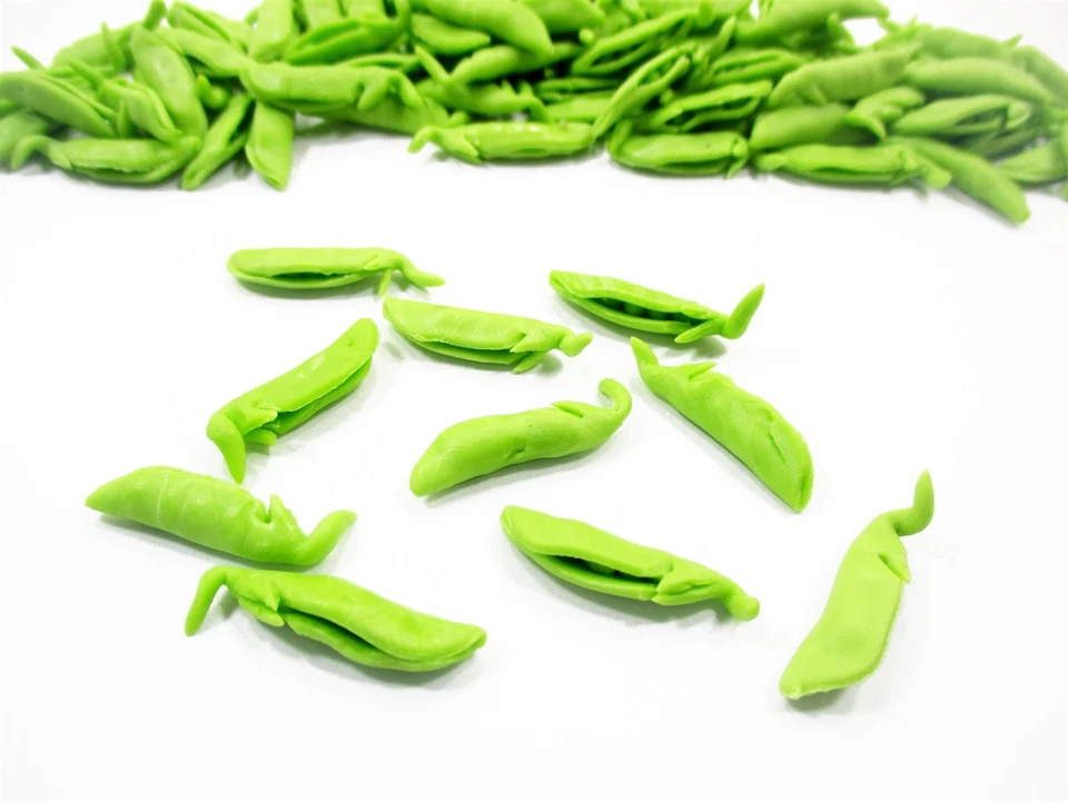 Dollhouse Miniatures Food Lot 100 Peas Loose Vegetable Green Beans Supply 14690 - Image 2 of 4