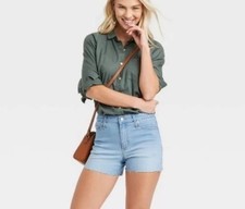 WOMEN'S High Rise Midi Jean Shorts- Light wash - Universal Thread Sz 18