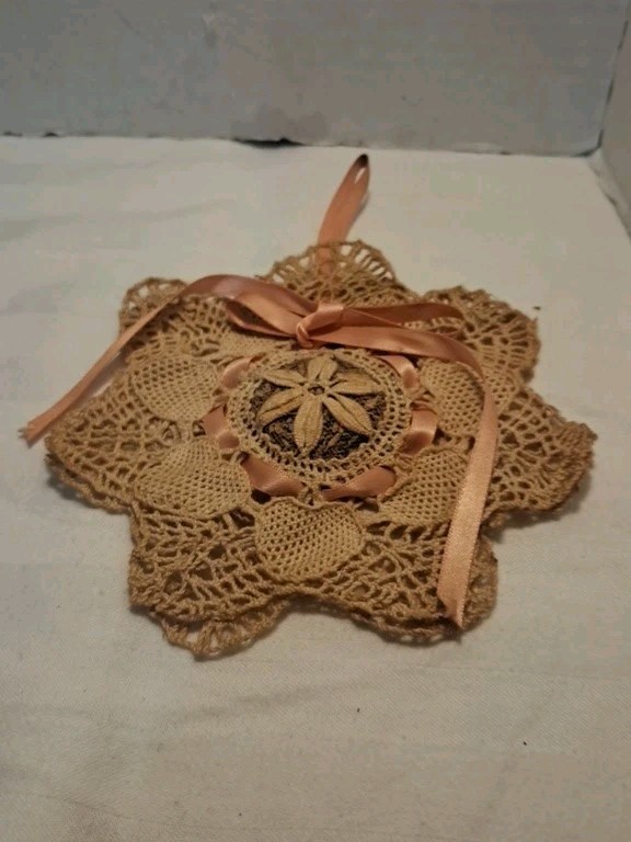 VTG Antique Crochet & Lace Potpourri Holder
