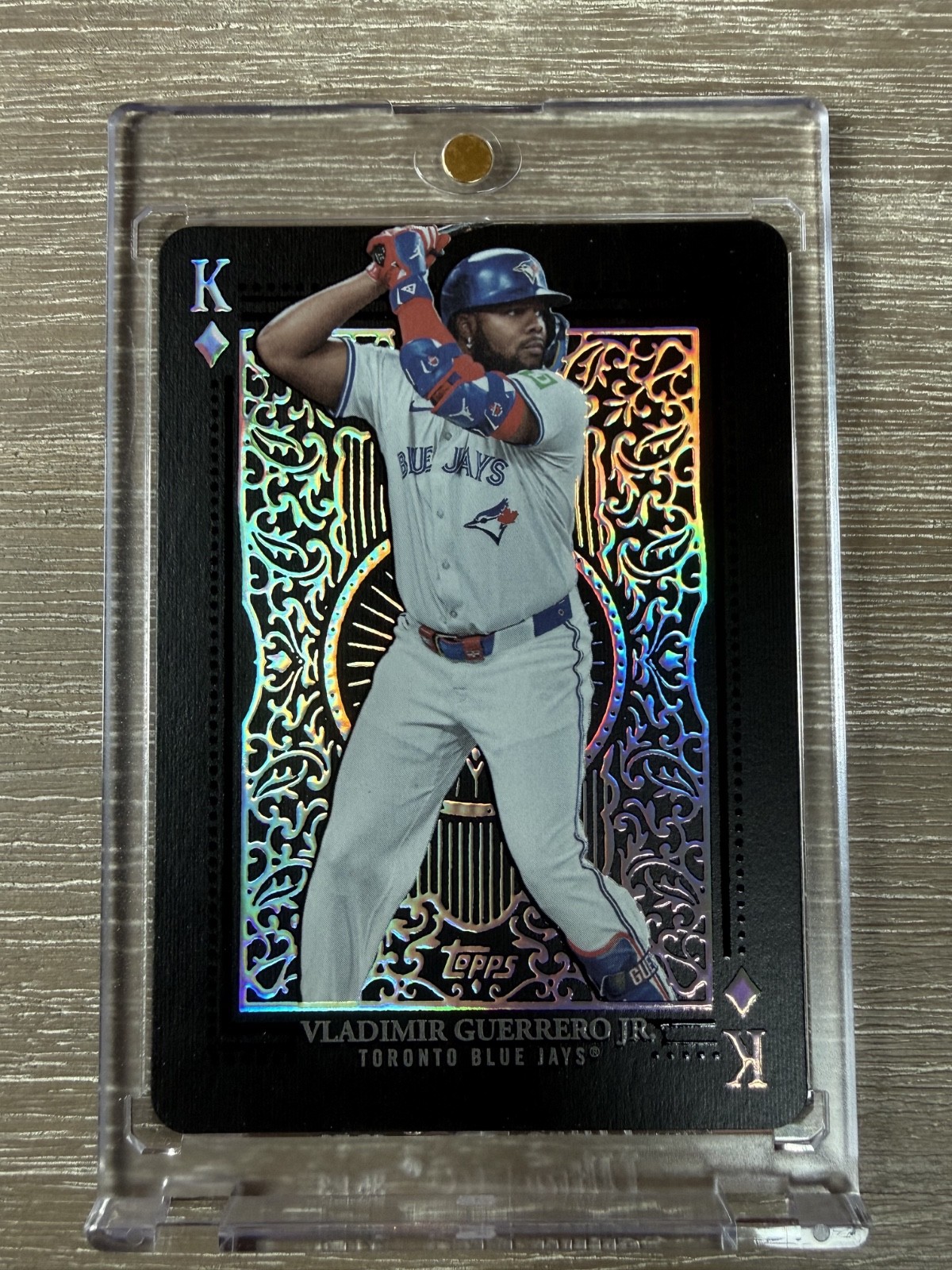 Vladimir Guerrero Jr. #AK-10 (Baseball Cards 2025 Topps All Kings) — is it worth grading?
