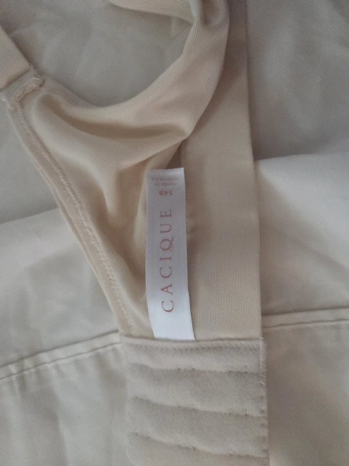 Cacique Beige Lightly Lined Balconette Bra Womens Size 54B  Underwire - Image 4 of 4