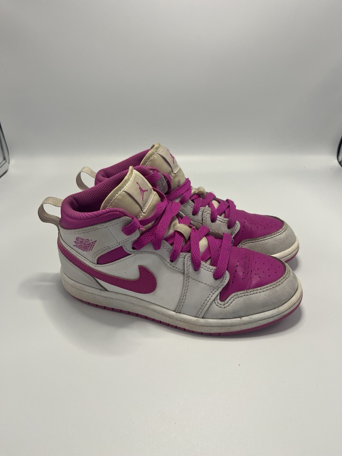 Nike Air Jordan 1 Mid Shoes Youth Size 1Y Pink White Basketball Retro FD8781-500