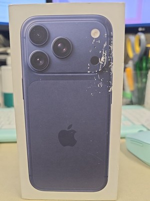 Apple iPhone 17 Pro - 256 GB - Deep Blue (AT&T)