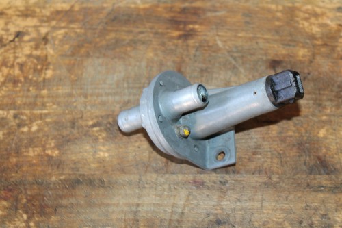 1981 Volkswagen Vanagon Auxiliary Air Valve 0280140114 - Picture 12 of 13