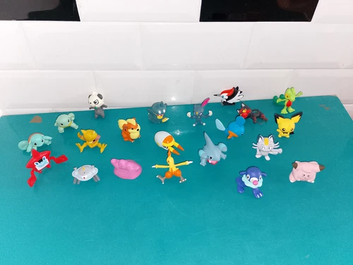 Lot 21 Figurines Pokemon pokémon tomy multi figure pack carapuce otaquin etc