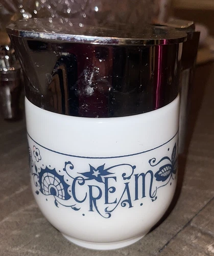 Vintage  Gemco/Pyrex Old Town Blue Milk Glass Creamer With Lid