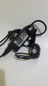 HP PPP012H-S Netzteil Ladegerät schwarz 19 Volt 4,74A 90W für Compaq Laptop