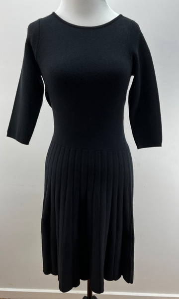 FORCAST SIZE XS WOMENS BLACK KNIT DRESS KNEE LENGTH PLEATED STRETCH WORK CASUAL