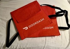 2 DOORDASH PIZZA DELIVERY BAGS/FOOD BAGS BRAND NEW 19x19x5 INSULATED