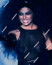 DIANA ROSS SINGER ARTIST LEGEND ON STAGE 8"x10" Photograph