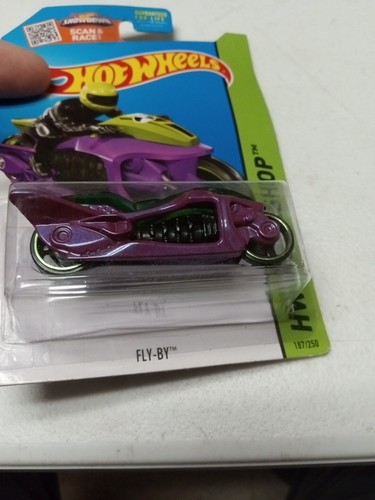 2013 Hot Wheels HW Workshop Fly-By 187/250 - Picture 2 of 3