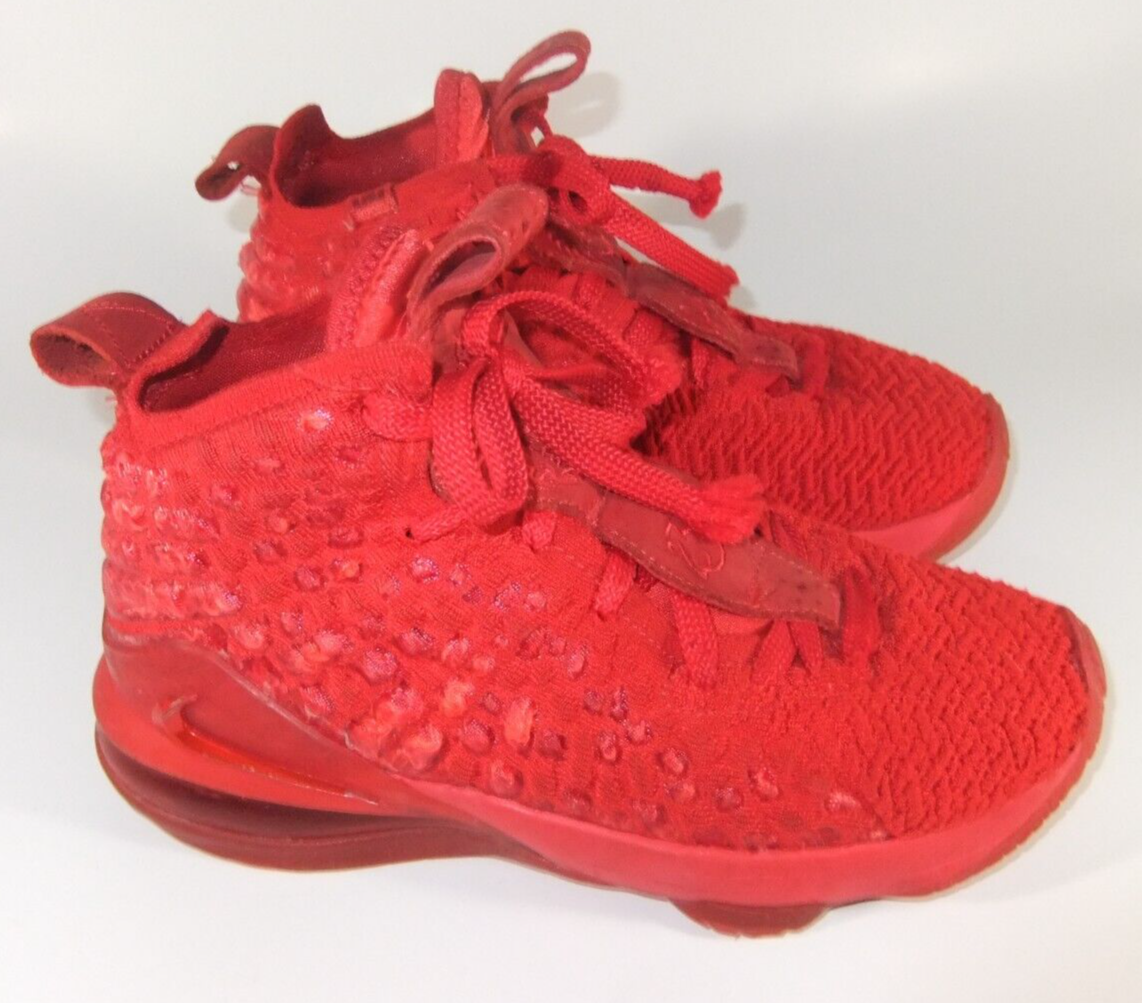 Nike Lebron 17 Size 5Y Youth BQ5594-600 Red Carpet