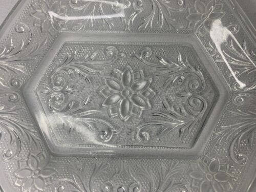 Vintage Indiana Glass Company Tierra Clear Glass Decorated Tray 9”x 5.75” Flower - Picture 3 of 13