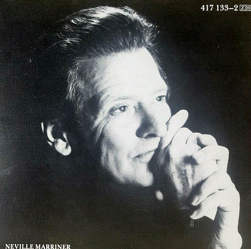 Requiem: We Are So Lightly Here (Hybr)(中古品) Mozart - 