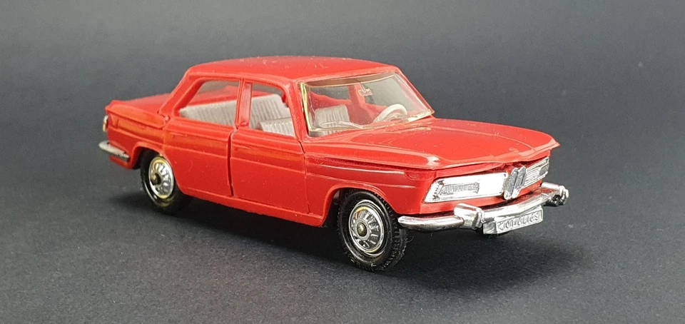 ANCIEN NOREV # 70 - BMW 2000 TI - PLASTIQUE - - Photo 4/4