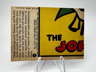 NS321 1966 TOPPS BATMAN RED BAT #25A IN THE LAB