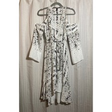 BCBGMAXAZRIA Leeam Floral Cold Shoulder High Low Wrap Dress White Purple XXS