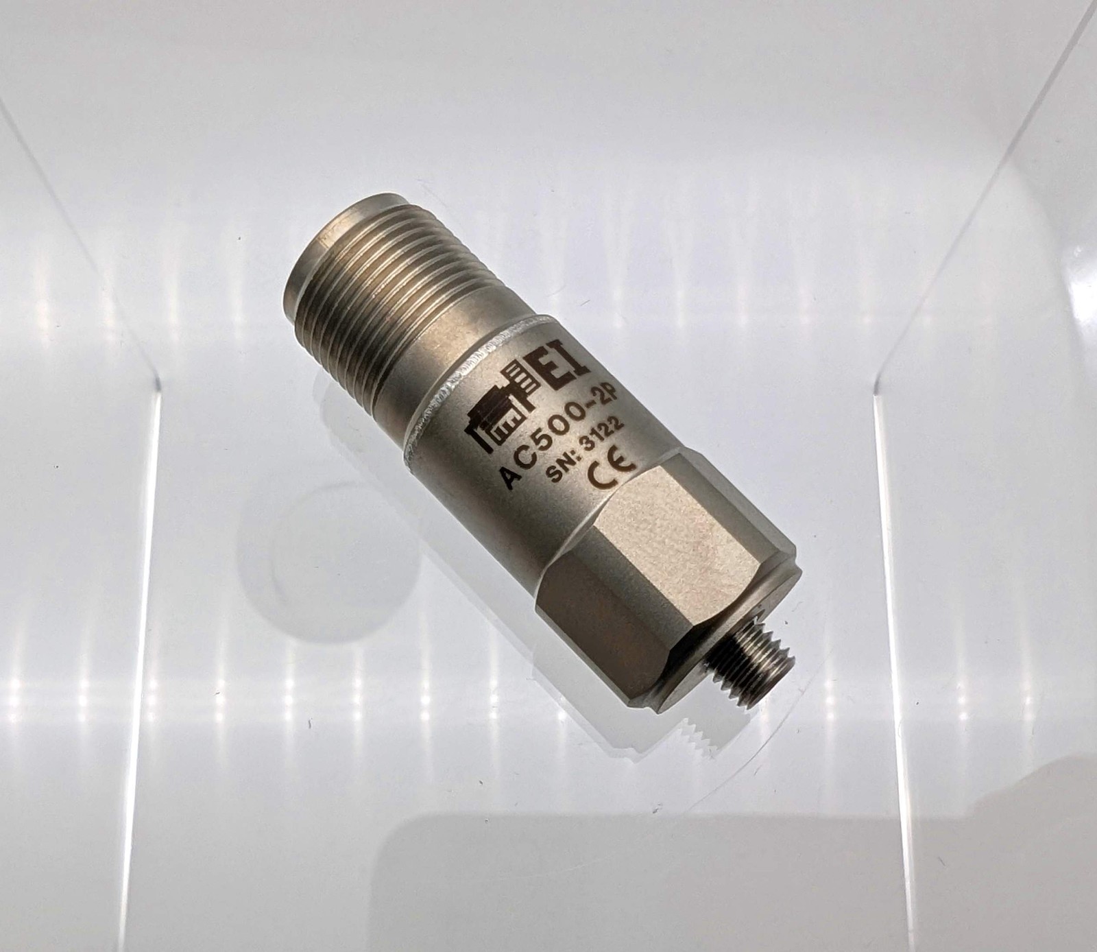 Erbessd Instruments AC500-2P Low Noise Accelerometer Single-Axis 100 mV/g