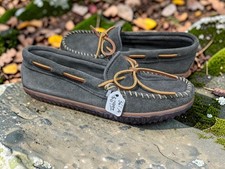 Minnetonka Women's Tarik Tie Tread Moccasin Charcoal Size 7 NEW IN BOX