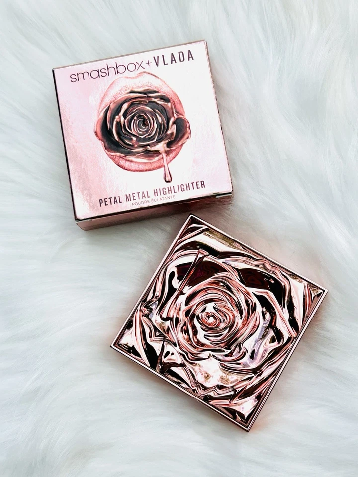 Smashbox + VLADA Petal Medal Highlighter GILDED ROSE .35 oz NEW IN BOX - Rare - Image 3 of 4