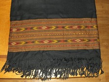 WOOLMARK PURE WOOL SHAWLS INDS. PURE NEW WOOL 84 X 39 SHAWL