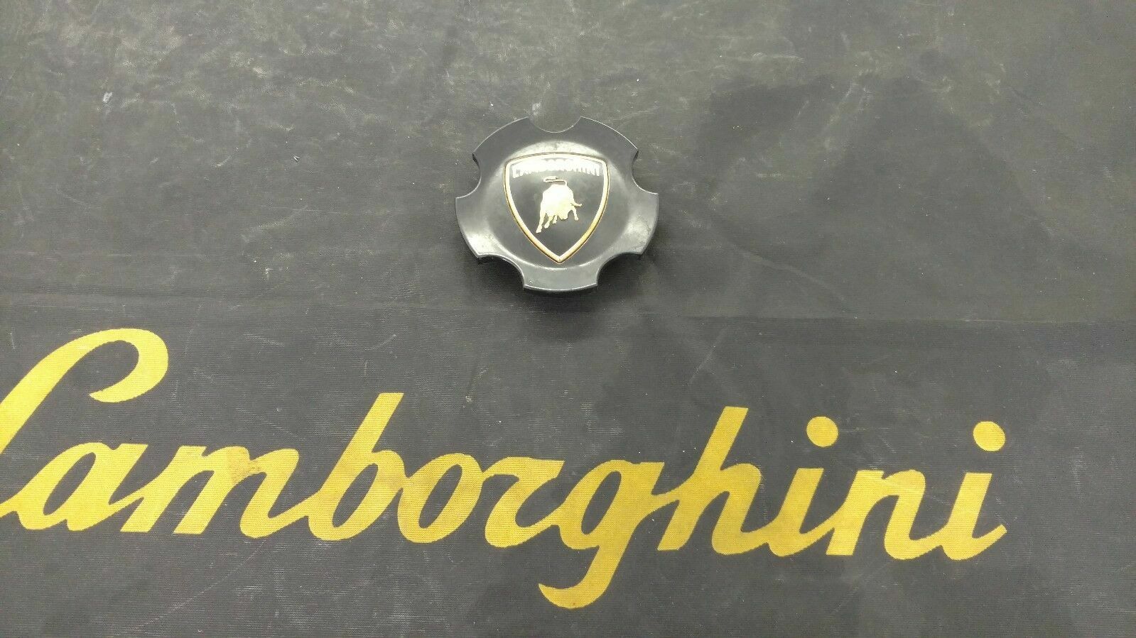 LAMBORGHINI MURCIELAGO LP640 RIM CENTER HUB CAP OEM 410601147