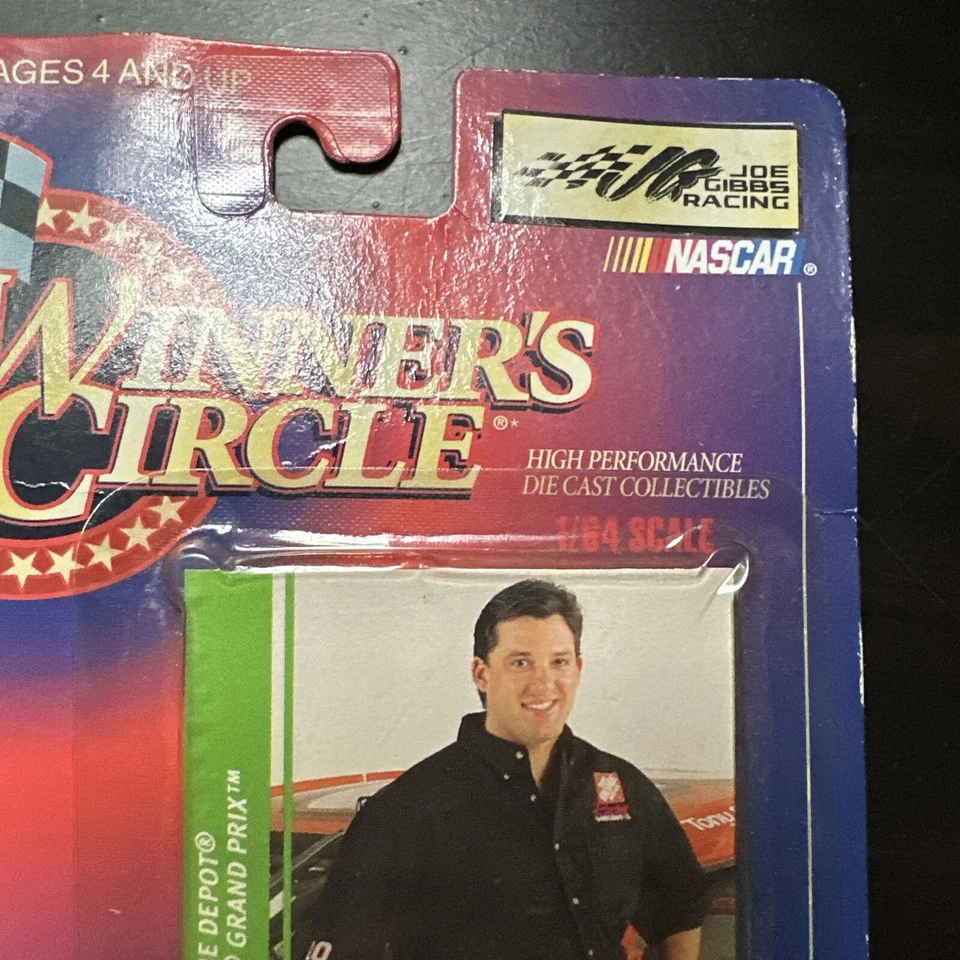Winners Circle 1998 1/64 Tony Stewart #20 1999 Home Depot Grand Prix Foto 4 de 4