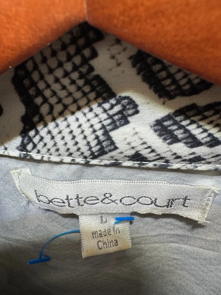 Chaqueta de tenis de golf Bette & Court cremallera completa talla LG para mujer manga corta piel de serpiente Foto 2 de 4