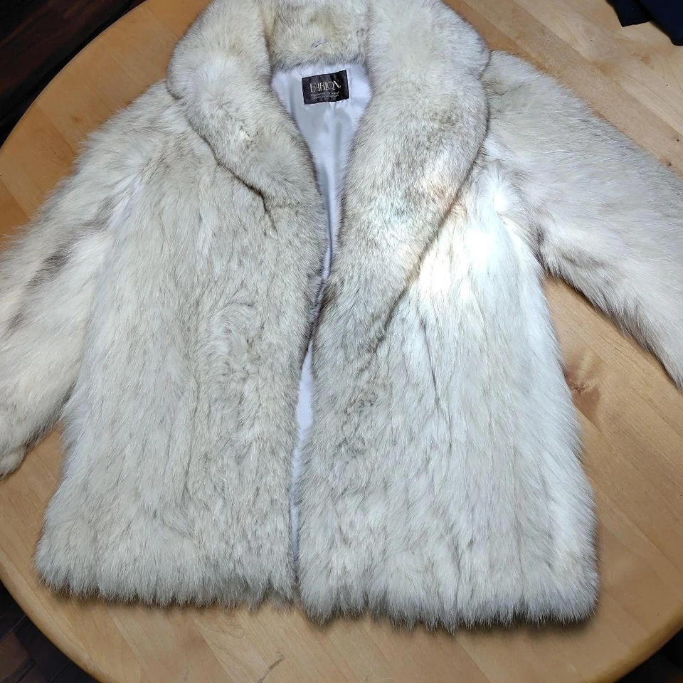 Abrigo de piel FAIRON SAGA FOX etiqueta plateada de Japón Foto 3 de 4