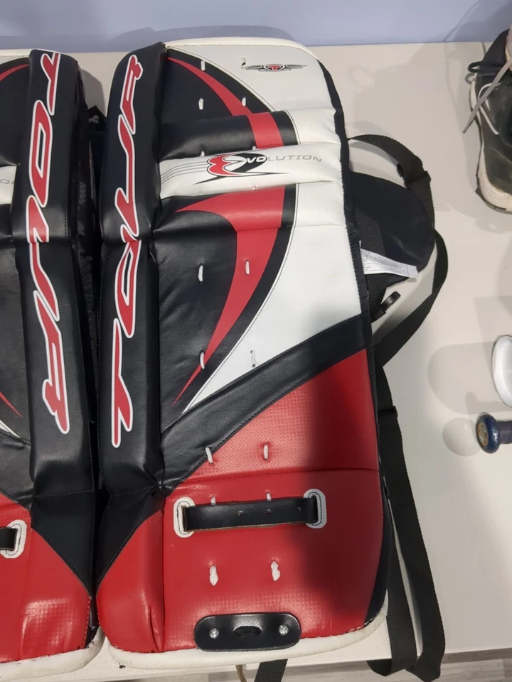 Подушечки для ног вратаря Tour Evolution 6000 — 27 дюймов - Изображение 2 из 4