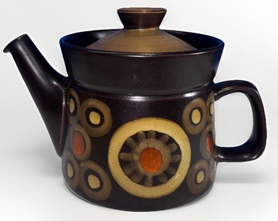 Denby Arabesque Samarkand, Pottery. Made in England,  TEAPOT, MCM  6 1/2'' tall