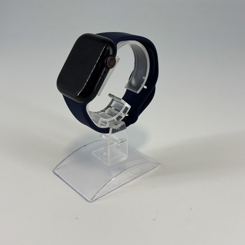 Apple Watch (Seria 7) 41mm czarny aluminium z czarnym sportowym (LTE) - bardzo dobry - Zdjęcie 4 z 5