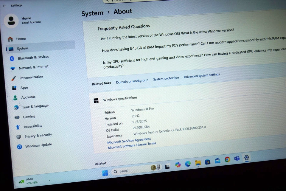 Activado Último 25H2 WIN 11PRO Toshiba C55-A5245@2.40GHz,12GB RAM,500GB HDD Foto 2 de 4